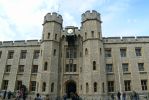 PICTURES/Tower of London/t_Waterloo Barracks & Jewel House3.JPG